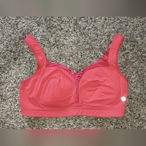 Lululemon| Mesh Wireless Sports Bra - Picture 1 of 6